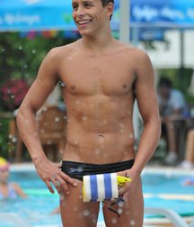 Swimmer Lads in Speedos 58e28c23e9e1b.jpg