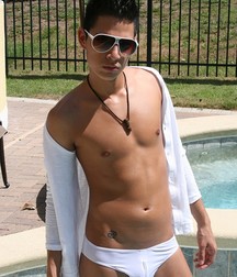 Rojo - Totally Shaved (no cum) 59578d2fe9fed.jpg