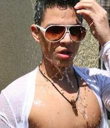 Rojo - Totally Shaved (no cum) 59578e46a1bd3.jpg