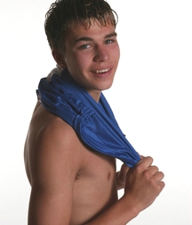HOT BRIT BOY 2 593f03f50f245.jpg