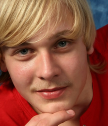 HOT BLONDE BOY 595176c277c7a.jpg