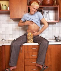 BLONDE BOY AXEL 1 59c46507a659a.jpg