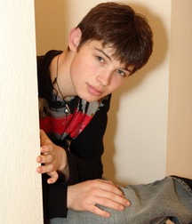 Uploaded by:flingerjong 5ab99f2f966cc.jpg