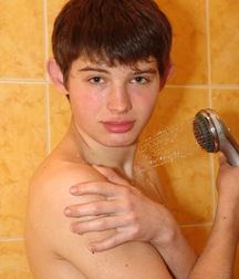Uploaded by:flingerjong 5ab9a018a0e69.jpg