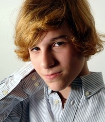 Blond Boy (no porn) 5b5a3b924a7af.jpg