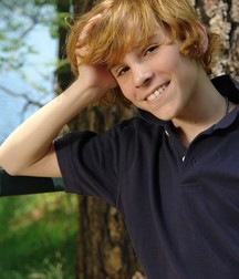 Blond Boy (no porn) 5b5a3beb89e5a.jpg