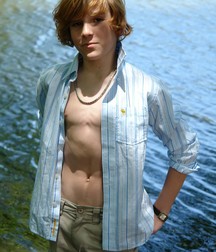 Blond Boy (no porn) 5b5a3bf6aa19c.jpg