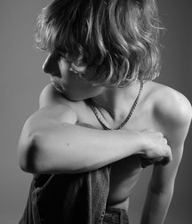 Blond Boy (no porn) 5b5a3c0d3b35f.jpg