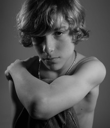 Blond Boy (no porn) 5b5a3c0ec4821.jpg