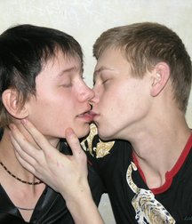 KIRK & FRIEND 5b5aa2bb2b2c0.jpg