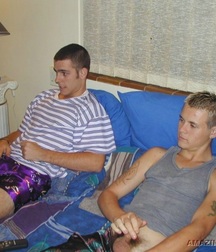 JAMES & ANTHONY 5b5aa4b7d30a6.jpg