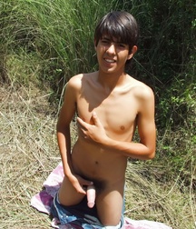 LATIN BOY WILLY 5b5cec1dbfb89.jpg