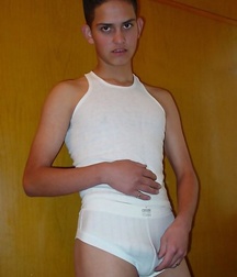 LATIN AMATEUR BOY XAVIER 5b658bff4af11.jpg