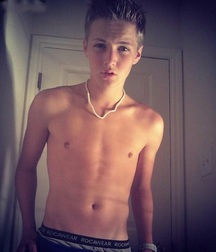 Web finds - TUMMY BOYS