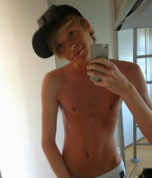 Web finds - TUMMY BOYS 5b91035e89f0b.jpg