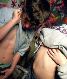 Web finds - TUMMY BOYS 5b91037236920.jpg