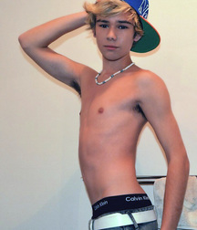 Favorites 02 Twink Boys 5e0fb0d7a63e0.jpg