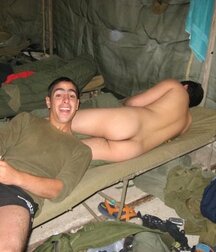 Israel Army Gay Tube 60c3fe69dae89.jpg