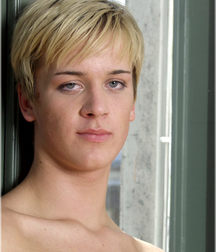 blond cute boy 58f4522fecb52.jpg