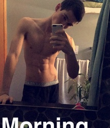 Max selfies 5830bf2c4b755.jpg
