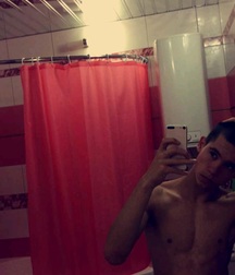 Max selfies 5830bf3f4aa91.jpg