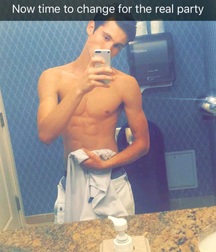 Max selfies 5830bf46deb94.jpg