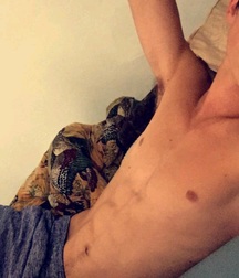 Max selfies 5830bf4837008.jpg