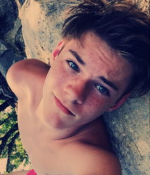 Bryce, Respect this Model NN 5bba398461a5b.png