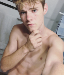 Bryce, Respect this Model NN 5bba39f6b3111.png