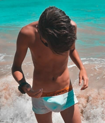 Fun insta Boys 5bf06cad02a11.png