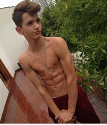 Fun insta Boys 5bf06cbe111da.png