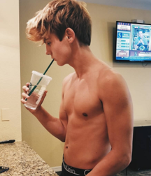 Fun insta Boys 5bf06cd3834ff.png