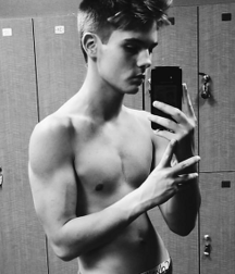 Fun insta Boys 5bf06cd631c8f.png