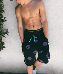 Shirtless boys 5d7a2ea2e16b8.png