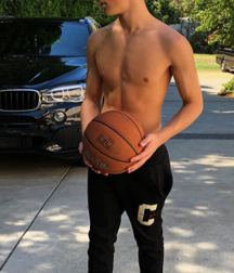 Shirtless boys 5d7a2eac589c5.png