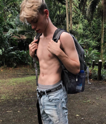 Shirtless boys 5d7a2ebcc9b2d.png