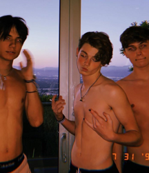 Cute boys 5d7b79690f29e.png
