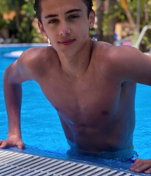 Cute boys 5d7b798310c7e.png