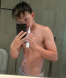 Cute boys 5d7b798c1d4e3.png