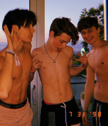 Cute boys 5d7b798f1fd19.png