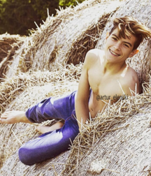 Cute boys 5d7b799a26b47.png