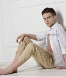Cute boys 5d7b799b87ec7.png