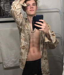 Cute boys 5d7b799edb28f.png