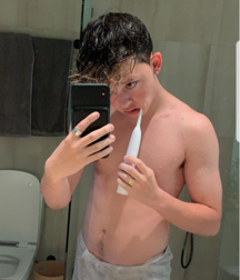 Cute boys 5d7b79a1dfcb7.png