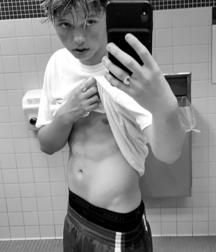Cute boys 5d7b79a356137.png