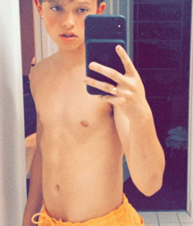 Cute boys 5d7b79a4ecc28.png