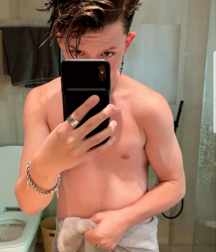 Cute boys mixed 5d9a293211727.png