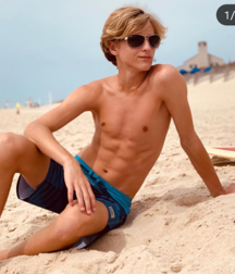 More Cute boys 5d9a29e5411da.png