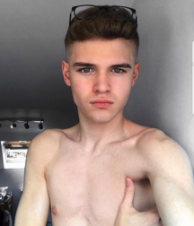 More Cute boys 5d9a2a0a1d93f.png