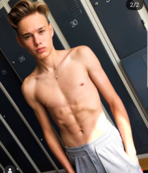 Boys naked and phone 5da4ddbc4010a.png